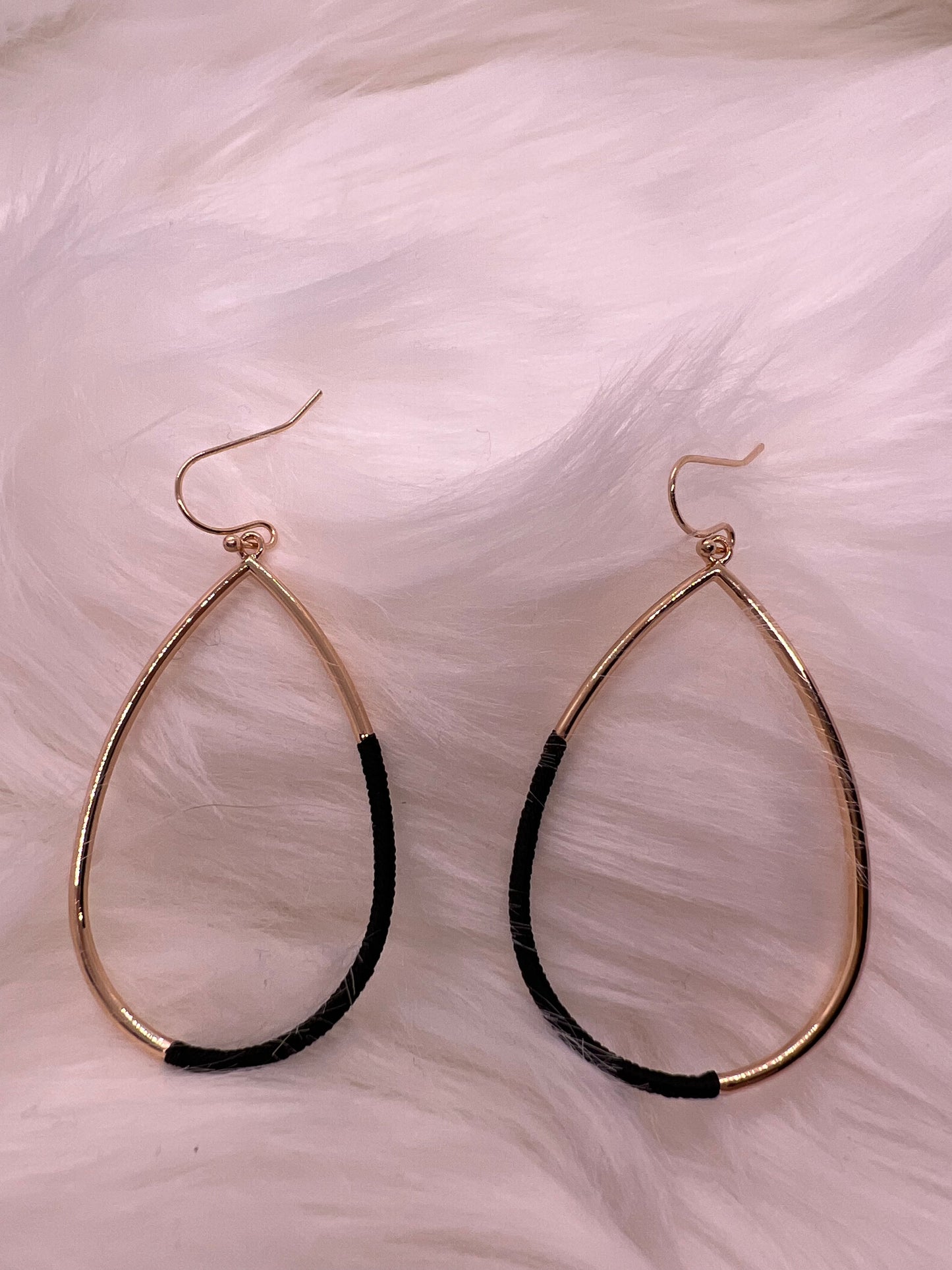 gold tear drop earring