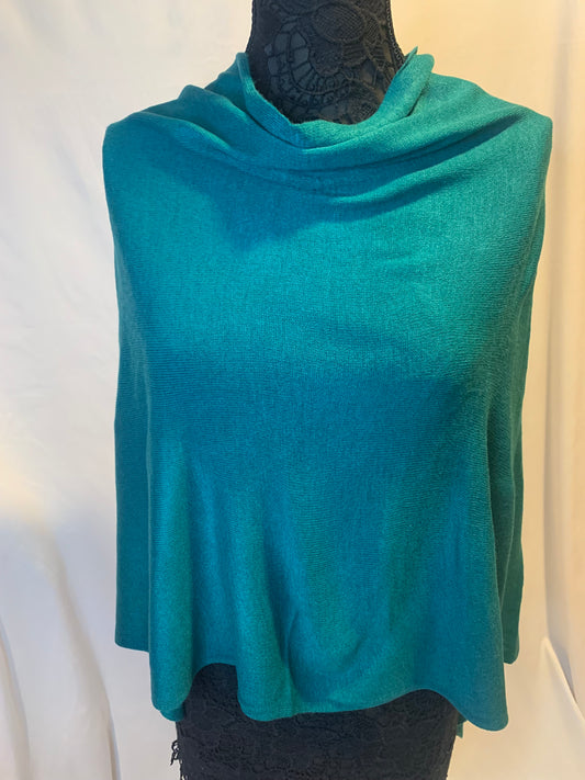 Light weight poncho color Teal